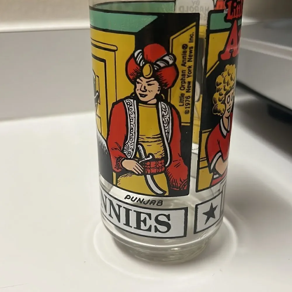 1976 Sunday Funnies 12 oz Collector's Glass, Little Orphan Annie by Harold Gray